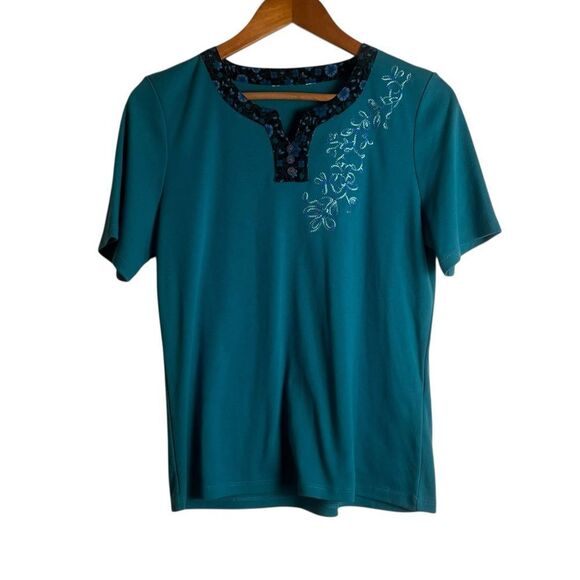 3 for $30! Alia embroidered T shirt - Picture 1 of 5